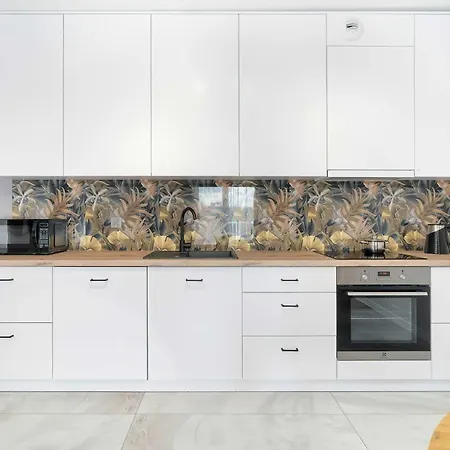 Apartman Spacious Family With A Balcony And Parking By Renters Wrocław